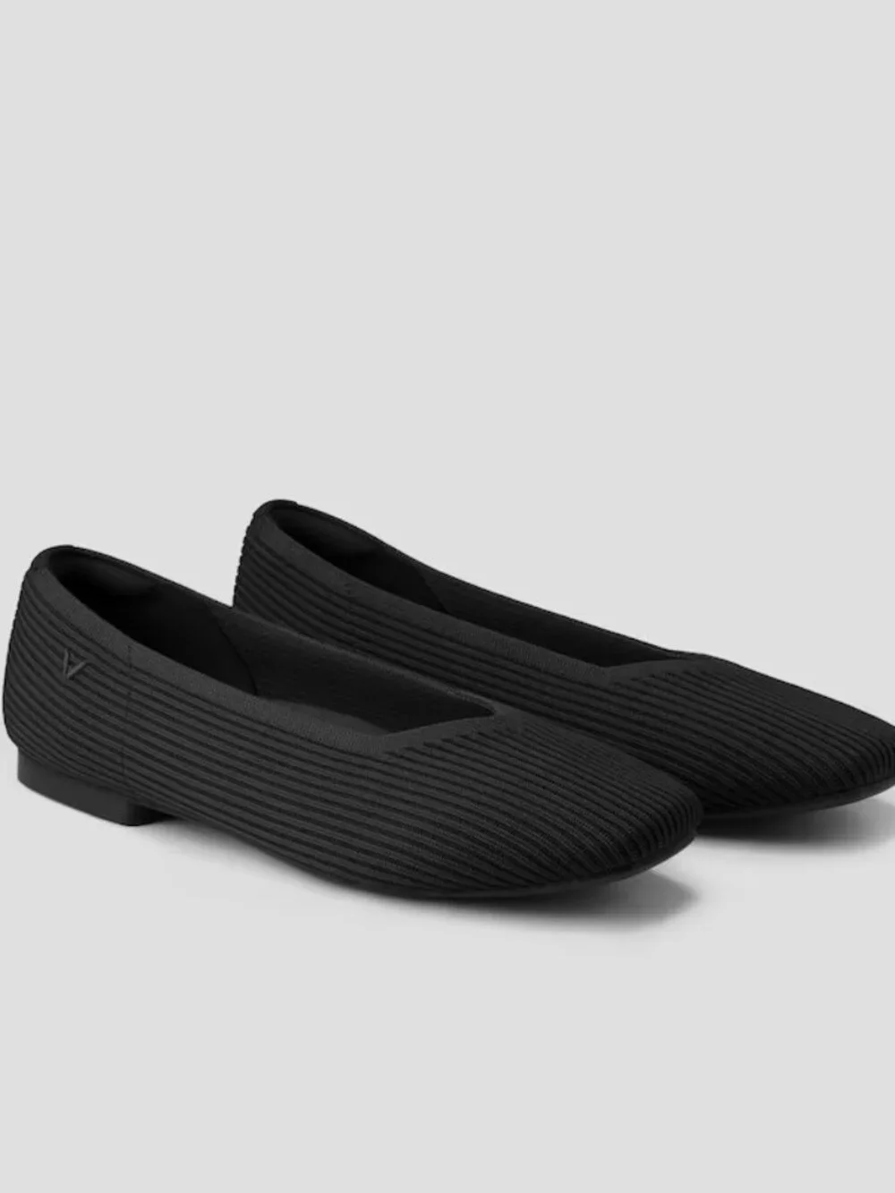 Vivaia Margot 2.0 Square-Toe V-Cut Flats Balletcore Comfort in Black 41/9.5